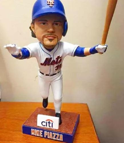 Mike Piazza - July 31, 2016